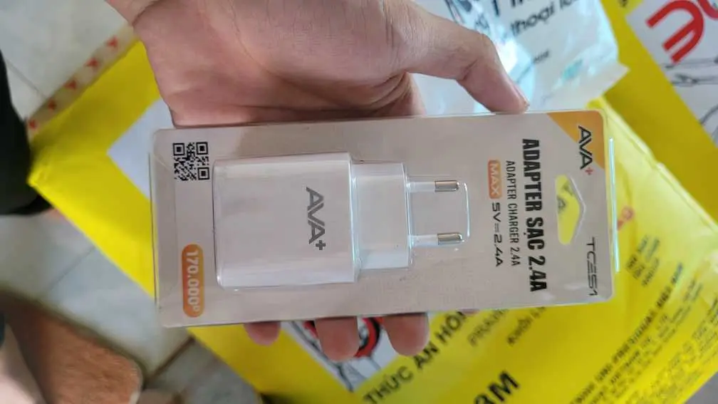 Khách hàng review Sạc USB 12W AVA  TCES1 1