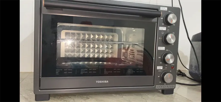 Khách hàng review Lò nướng Toshiba TL-MC35Z 35 lít 3