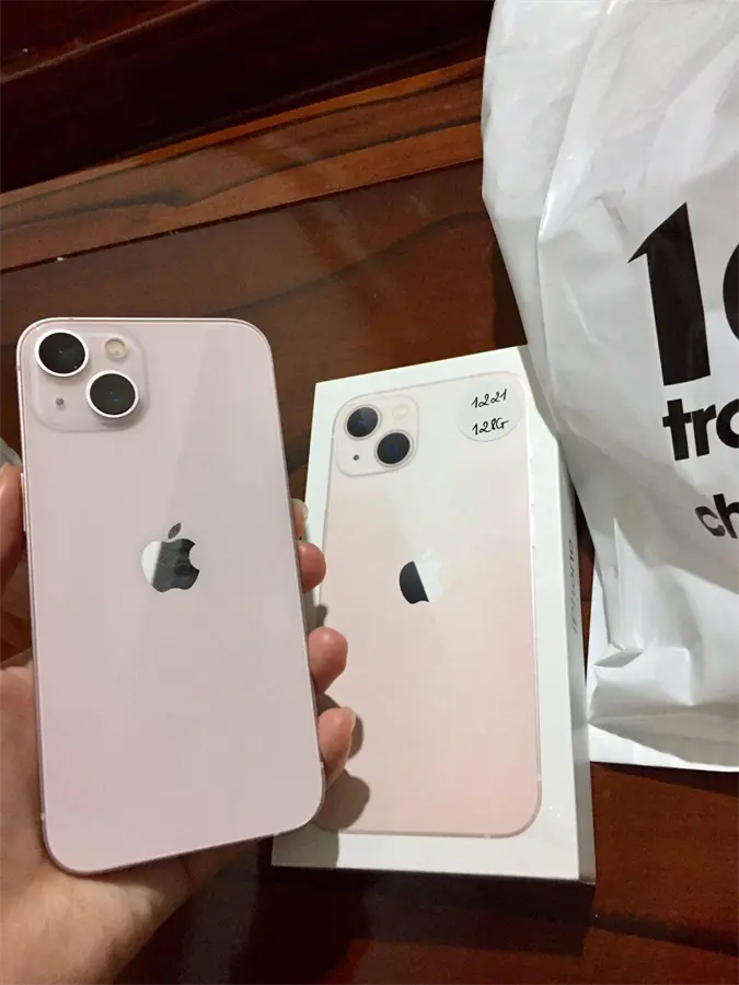 Khách hàng review Điện thoại iPhone 13 128GB 24