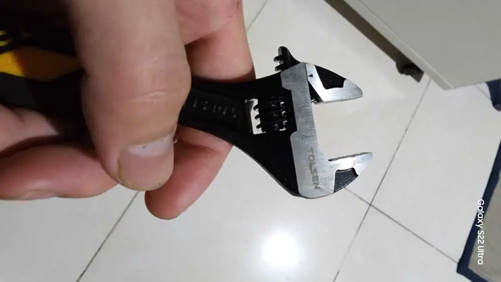 Khách hàng review Mỏ lết cán nhựa đen Tolsen 20 mm 15308 3
