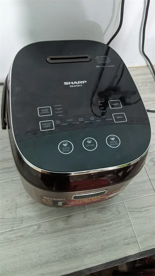 Khách hàng review Nồi cơm cao tần Sharp 1.8 lít KS-IH191V-GL 2
