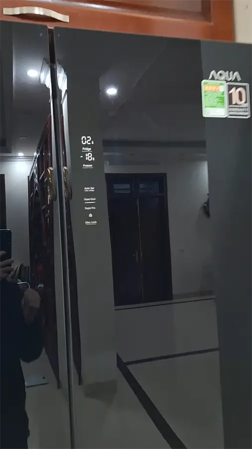 Khách hàng review Tủ lạnh Aqua Inverter 549 lít Multi Door AQR-IG636FM(GB) 3