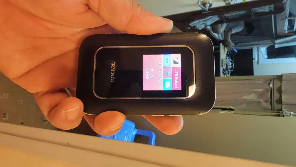 Khách hàng review Bộ phát Wifi di động 4G LTE 150Mbps Tenda 4G185 1