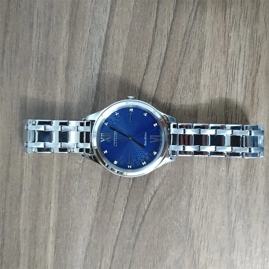 Khách hàng review Đồng hồ CITIZEN 32 mm Nữ EM0500-73L 1