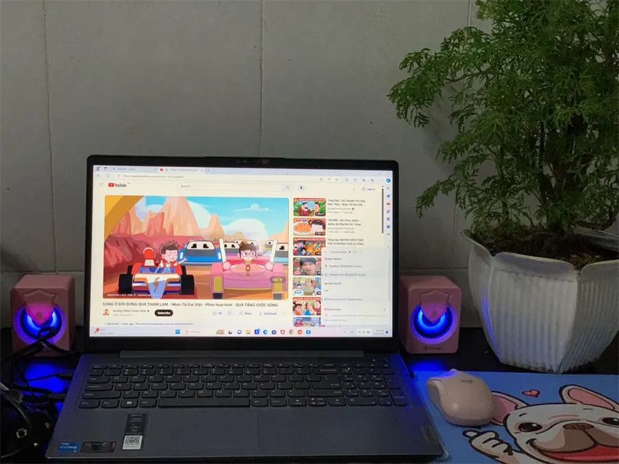 Khách hàng review Laptop Lenovo Ideapad 3 15IAU7 i3 1215U/8GB/512GB/Win11 (82RK001MVN) 1