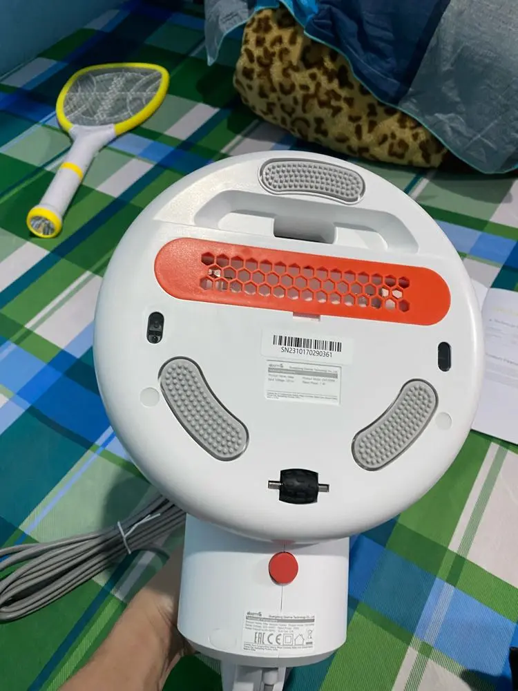 Khách hàng review Máy hút bụi đệm giường Deerma CM1300 3