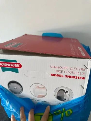 Khách hàng review Nồi cơm nắp gài Sunhouse 1.2 lít SHD8217W 12