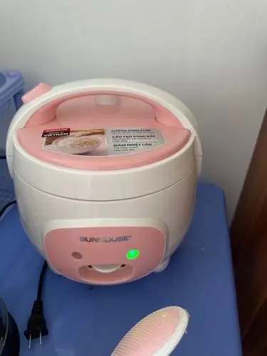Khách hàng review Nồi cơm nắp gài Sunhouse 1.2 lít SHD8217W 10