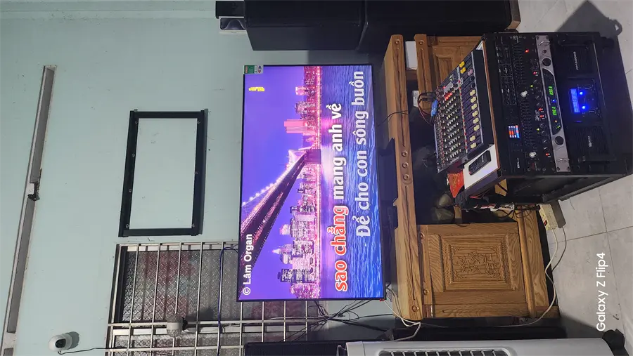 Khách hàng review Smart Tivi QLED Samsung 4K 55 inch QA55Q60C 3