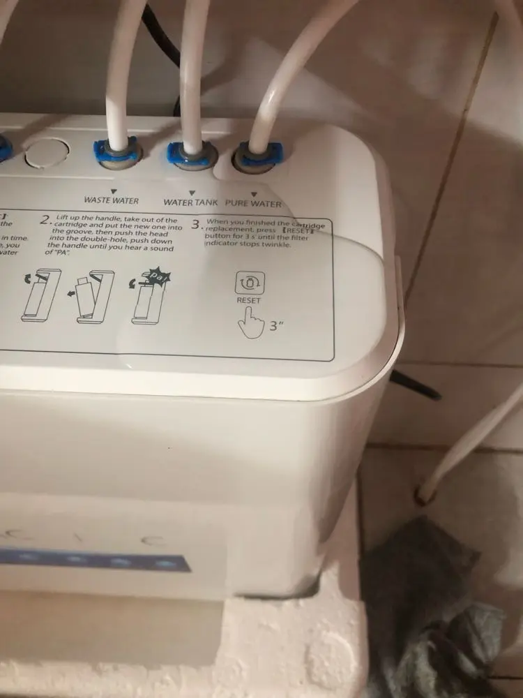 Khách hàng review Máy lọc nước RO Toshiba TWP-N1686UV(W1) 3 lõi 5