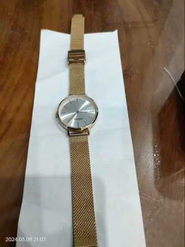 Khách hàng review Đồng hồ NAKZEN Hoa  1