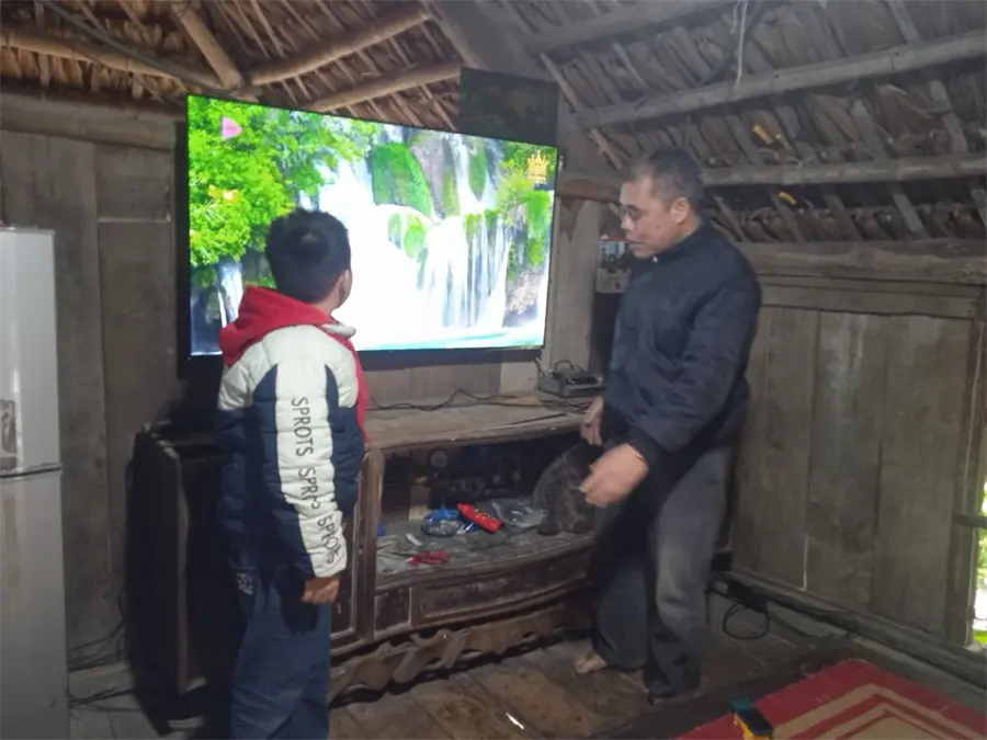 Khách hàng review Google Tivi TCL AI 4K 55 inch 55P635 10