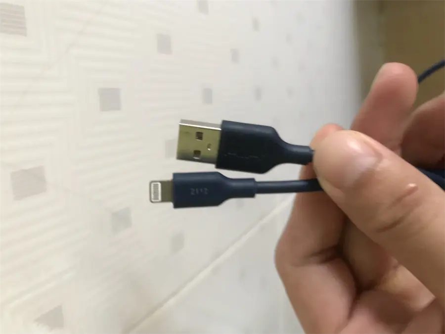 Khách hàng review Cáp sạc và truyền dữ liệu USB-A - Lightning 12W 1m AVA  DR-L04 1