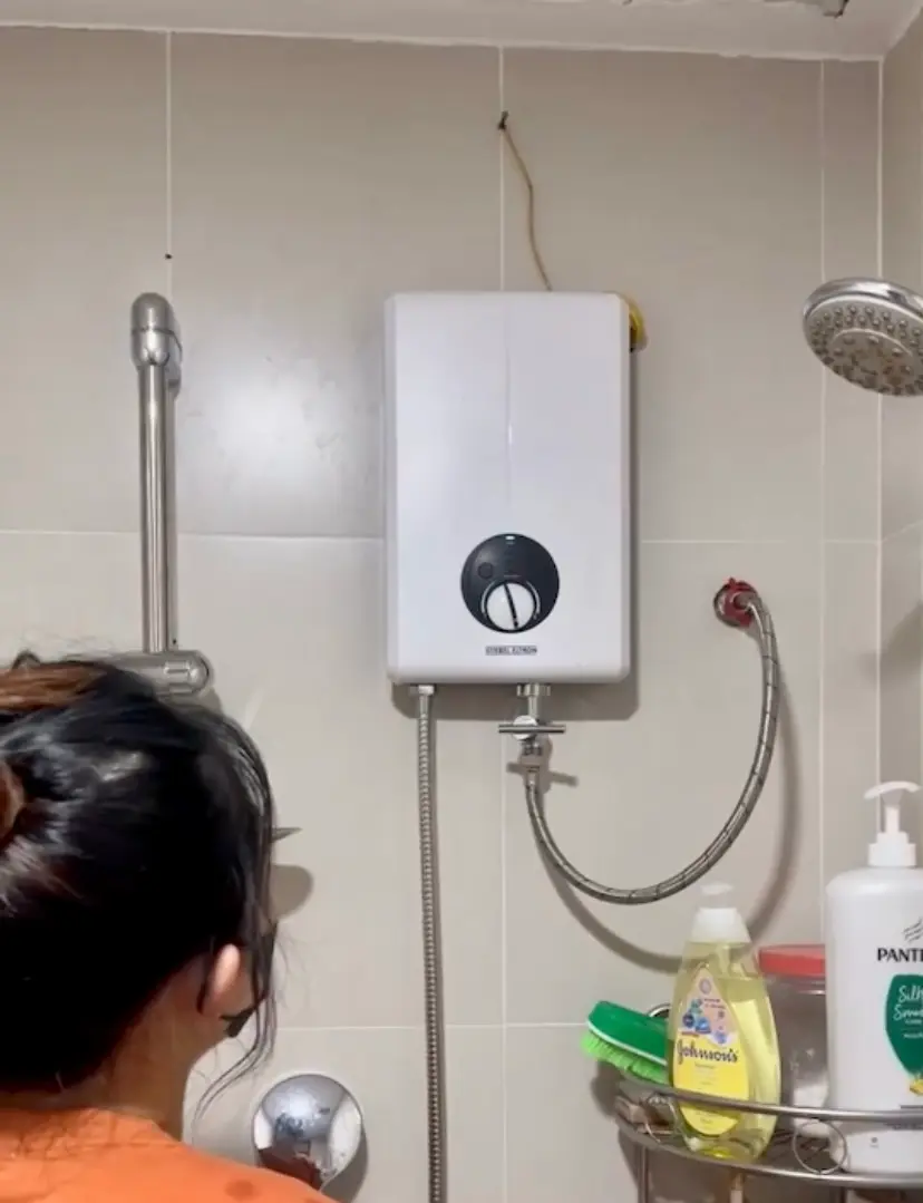 Khách hàng review Máy nước nóng trực tiếp Stiebel Eltron 4500W XGP 45 EC 4