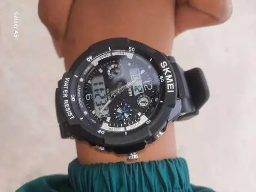 Khách hàng review Đồng hồ SKMEI 45 mm Trẻ em SK100-01 2