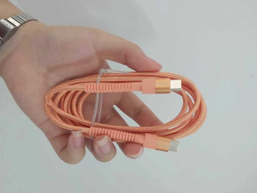 Khách hàng review Cáp Type C - Type C 2m Hydrus DS465 1