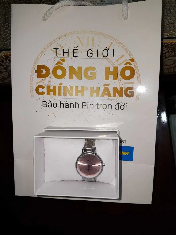 Khách hàng review Đồng hồ Q 3
