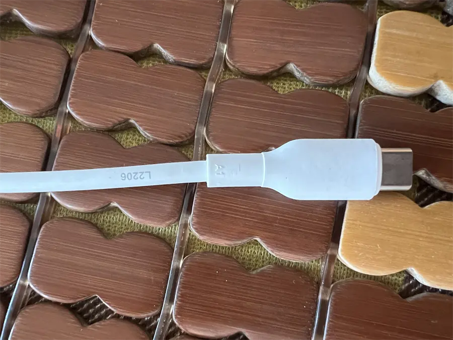 Khách hàng review Cáp sạc nhanh và truyền dữ liệu Type-C - Lightning 27W 1m AVA  L2206 4