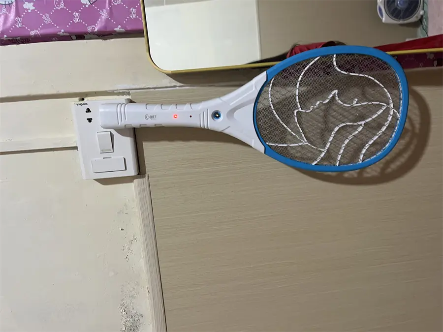 Khách hàng review Vợt muỗi Comet CP045 1