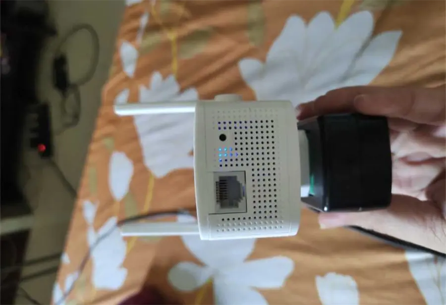 Khách hàng review Repeater mở rộng sóng Wifi Chuẩn AC750 TP-Link RE205 1