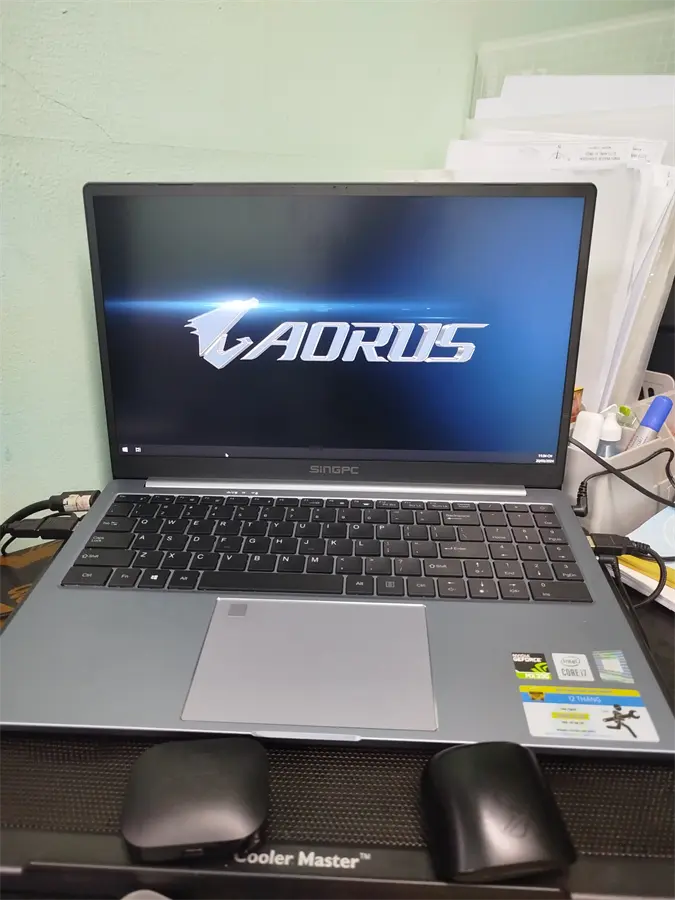 Khách hàng review Laptop SingPC M16 i7 1065G7/8GB/512GB/2GB MX330/Win11 Pro (M16i7108M5-W) 3