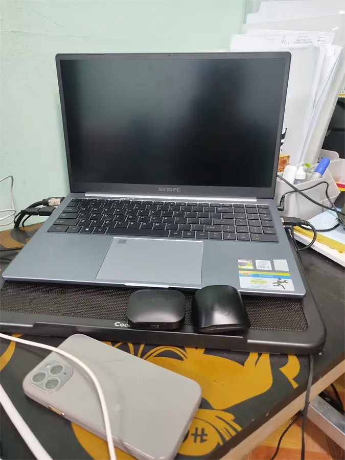 Khách hàng review Laptop SingPC M16 i7 1065G7/8GB/512GB/2GB MX330/Win11 Pro (M16i7108M5-W) 1