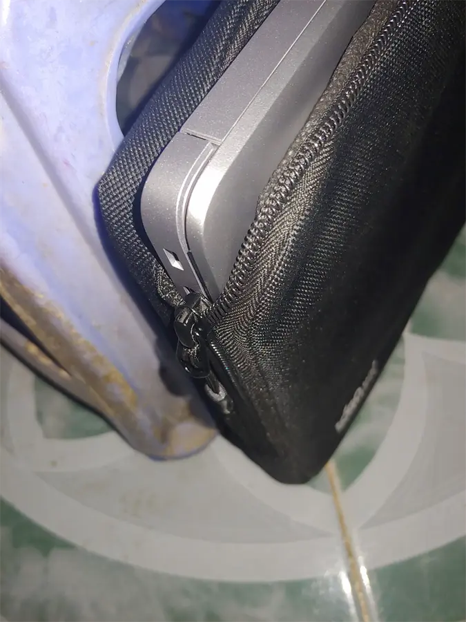 hách hàng review Túi chống sốc Laptop 14 inch Togo kéo ngang 6