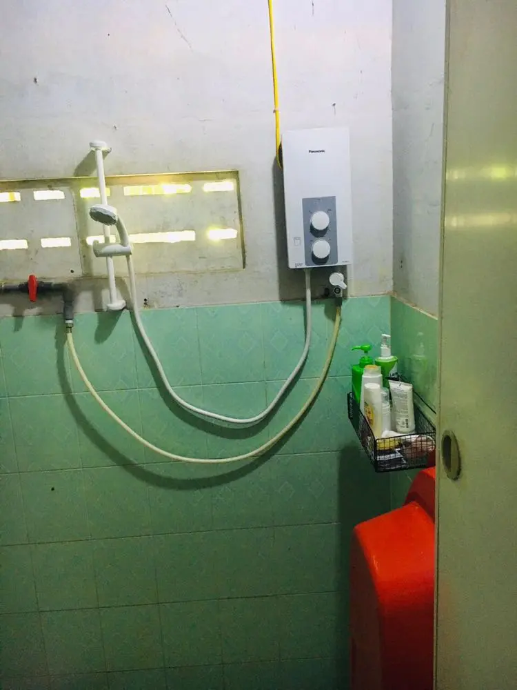 Khách hàng review Máy nước nóng trực tiếp Panasonic 4500W DH-4RL1VW 1