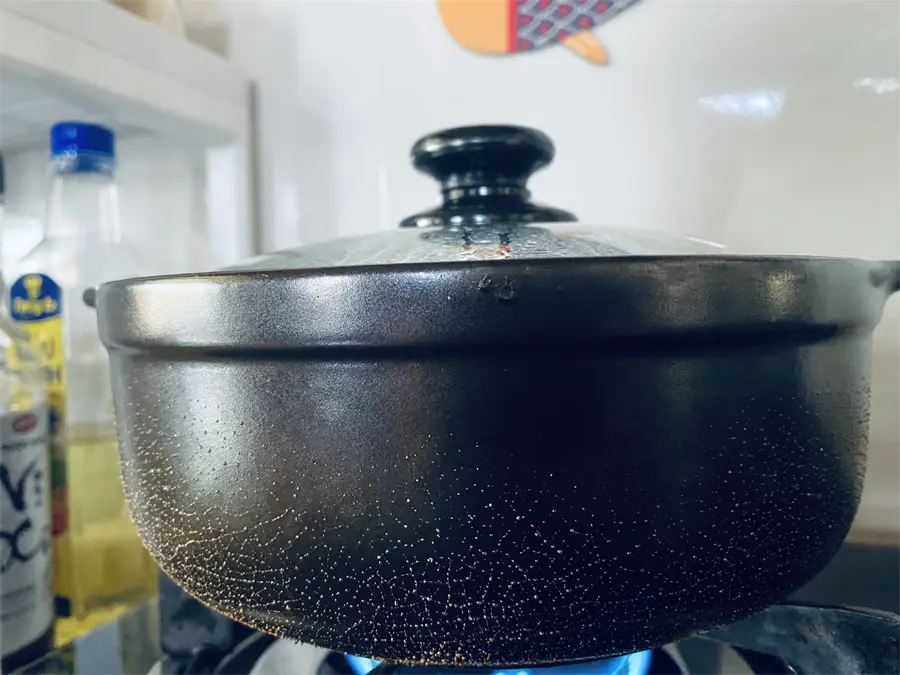 Khách hàng review Nồi đất nắp kính 21 cm Dong hwa Tucbeghi G704 3