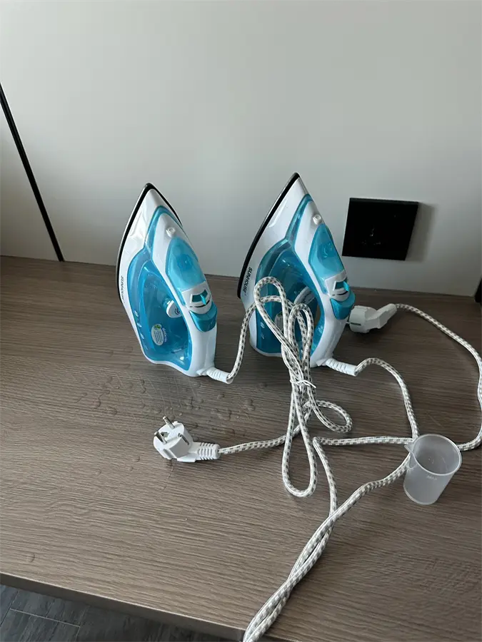Khách hàng review Bàn ủi hơi nước Sunhouse SHD2065 1600W 2