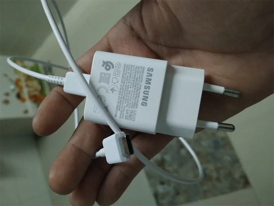 Khách hàng review Sạc Type-C 15W Samsung EP-T1510N 1