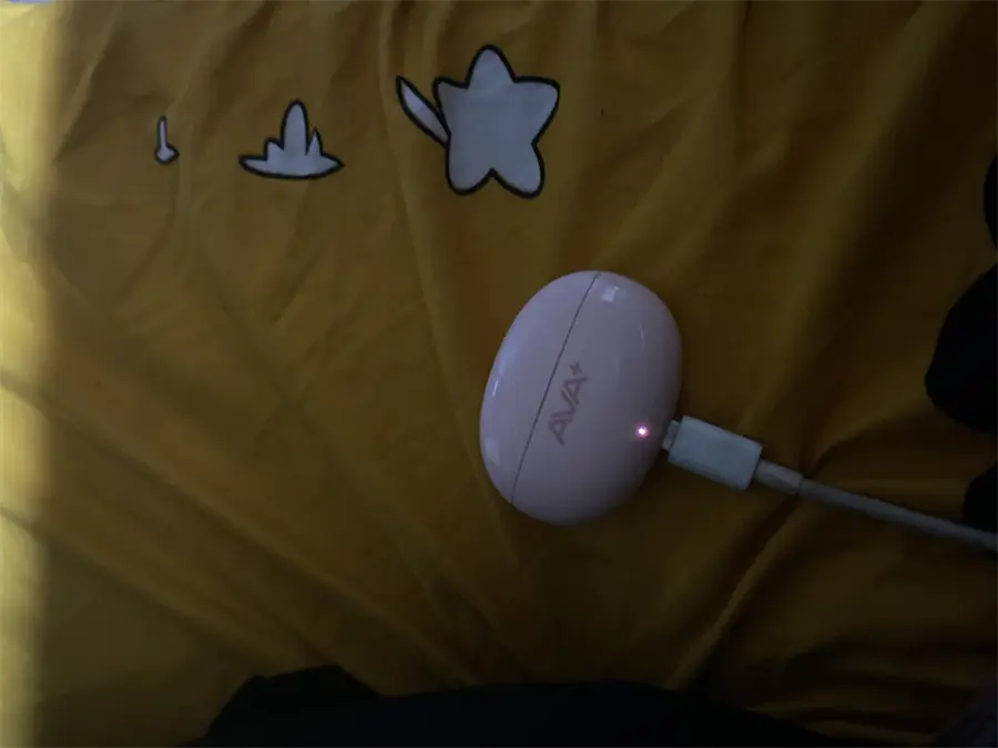 Khách hàng review Tai nghe Bluetooth True Wireless AVA  DS206 6