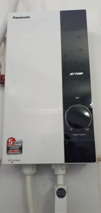 Khách hàng review Máy nước nóng trực tiếp Panasonic 4500W DH-4UP1VW 1