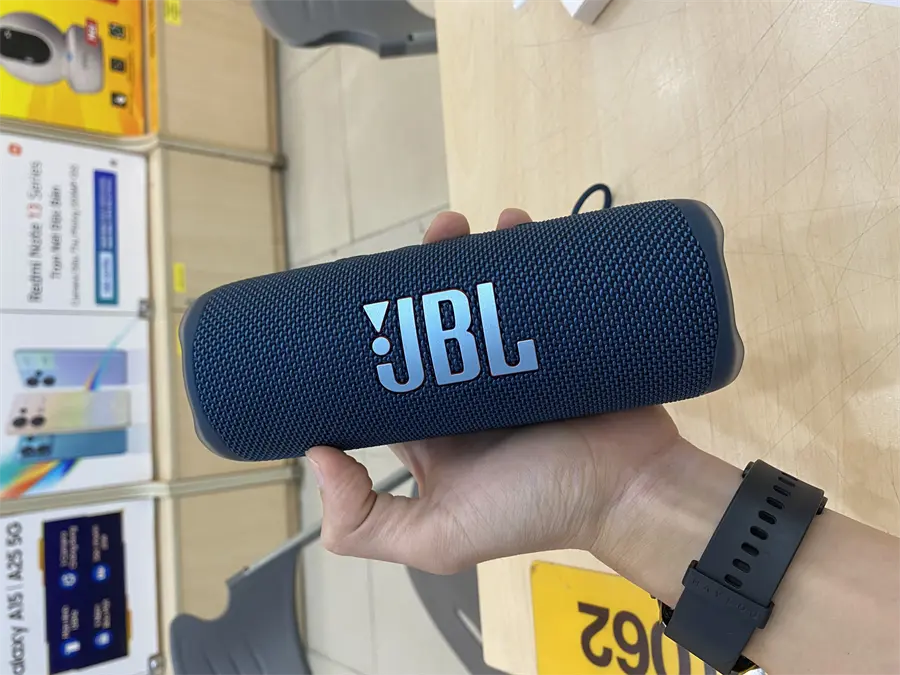 Khách hàng review Loa Bluetooth JBL Flip 6 6