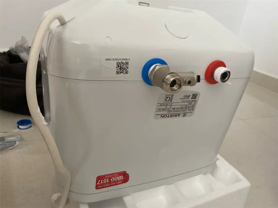 Khách hàng review Máy nước nóng gián tiếp Ariston 15 lít 2500W AN2 15 RS 2.5 FE 2