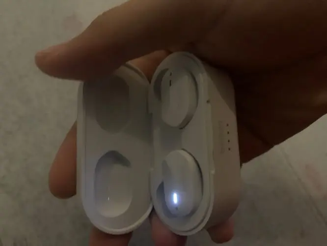 Khách hàng review Tai nghe Bluetooth True Wireless Belkin Soundform AUC001 28