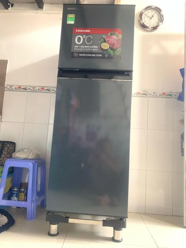 hách hàng review Tủ lạnh Toshiba Inverter 233 lít GR-RT303WE-PMV(52) 6