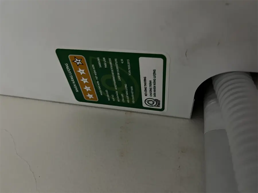 Khách hàng review Máy lạnh Samsung Wind-Free Inverter 1 HP AR10CYFAAWKNSV 2