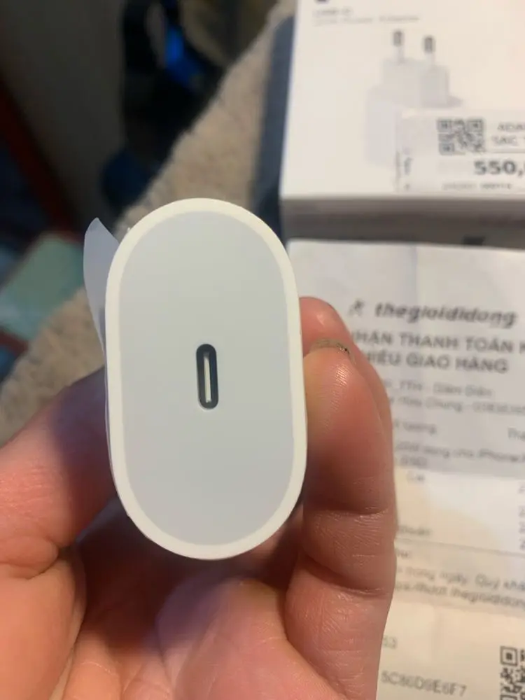 Khách hàng review Sạc nhanh Type-C PD 20W Apple 12