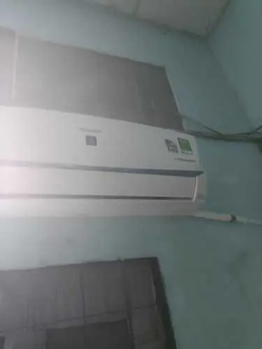 hách hàng review Máy lạnh Sharp Inverter 1.5 HP AH-XP13BSW 6