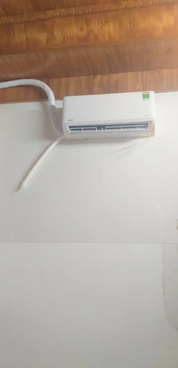 Khách hàng review Máy lạnh Comfee Inverter 1 HP CFS-10VDGF-V 20