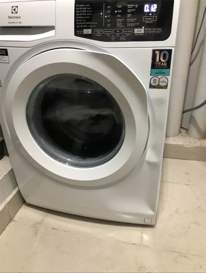 Khách hàng review Máy giặt Electrolux UltimateCare 100 Inverter 9 kg EWF9025DQWB 6