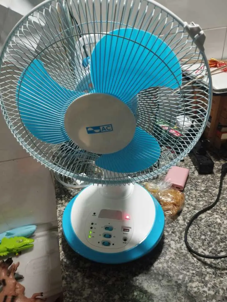 Khách hàng review Quạt sạc điện AC 3 cánh ARF03D123 30W 7