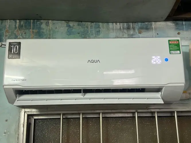 Khách hàng review Máy lạnh Aqua Inverter 1 HP AQA-RUV10RB 3