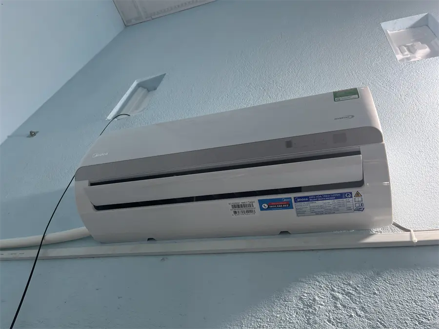 Khách hàng review Máy lạnh Midea Inverter 1 HP MAFA-09CDN8 57