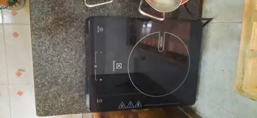 Khách hàng review Bếp từ đơn Electrolux ETD29MKC 2000W 5