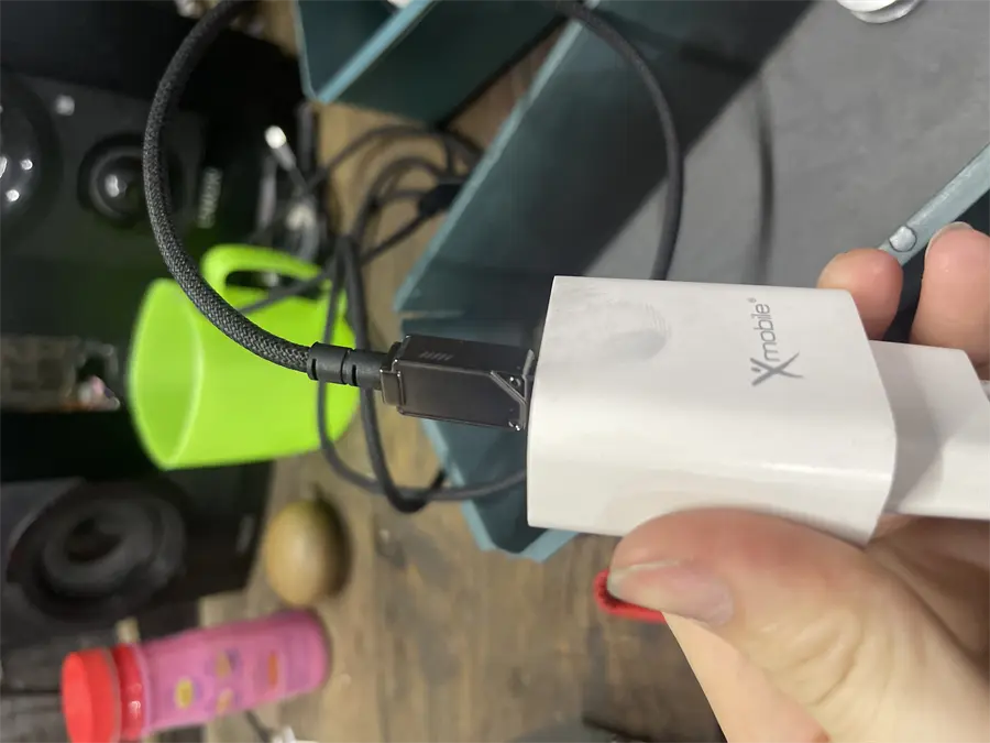 Khách hàng review Cáp sạc nhanh Type-C - Lightning 20W 2m Baseus Unbreakable CB000049 4