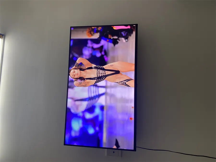 Khách hàng review Android Tivi Aqua 43 inch AQT43D67FG 3