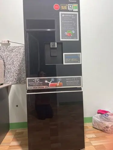 Khách hàng review Tủ lạnh Panasonic Inverter 300 lít NR-BV331WGKV 1