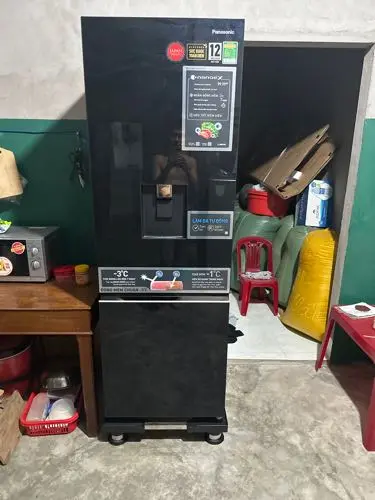 Khách hàng review Tủ lạnh Panasonic Inverter 325 lít NR-BV361WGKV 5